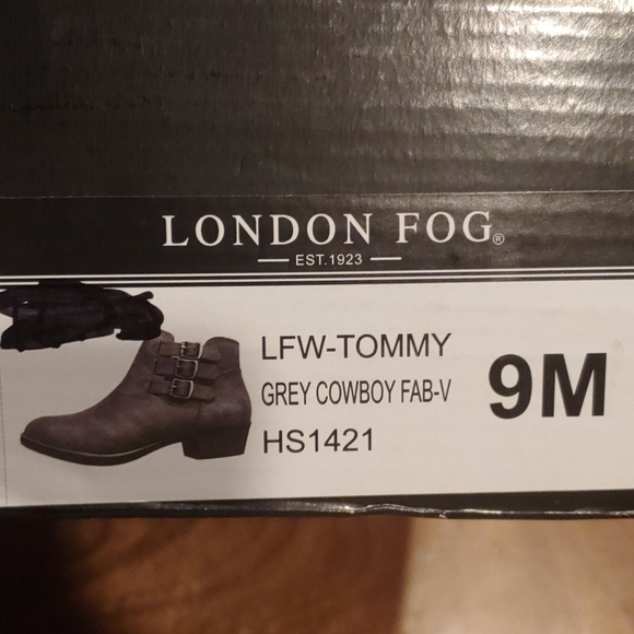 NIB London Fog LFW Tommy Ankle Boots - Picture 3 of 3